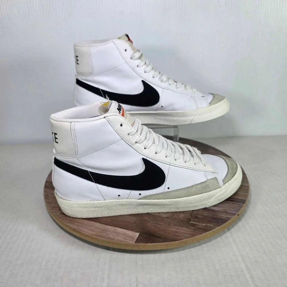 Nike Blazer Mid 77 Mens Size 9 White Black Leather High Top Sneakers BQ6806-100